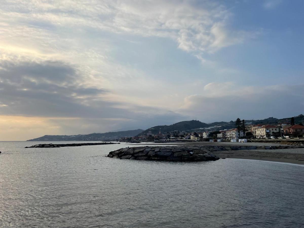 Bistrot Del Mare Apartment Santo Stefano al Mare Bagian luar foto