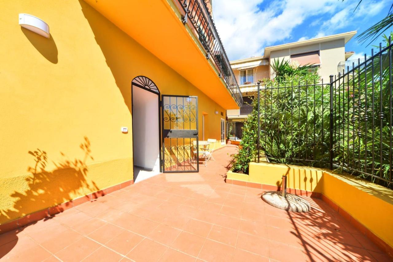 Bistrot Del Mare Apartment Santo Stefano al Mare Bagian luar foto